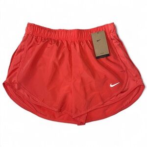 NWT Nike Tempo Dri-FIT Running Shorts Womens M Coral 3” Inseam Built In Brief